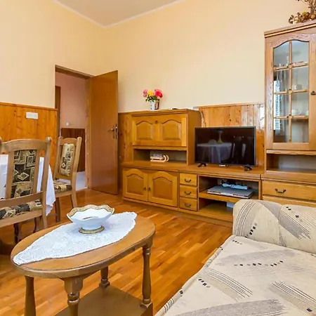 Amazing Home In Gruda Dom wakacyjny *