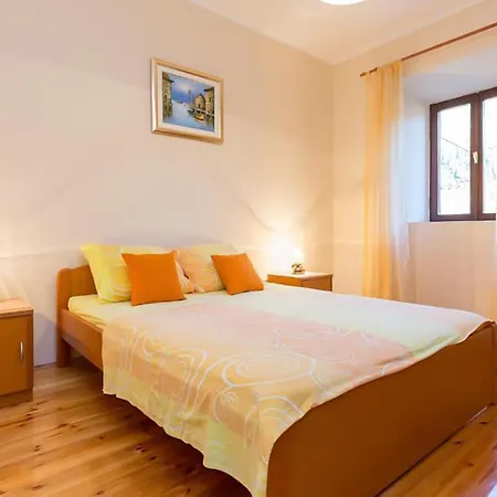Awesome Home In Gruda Casa vacanze *